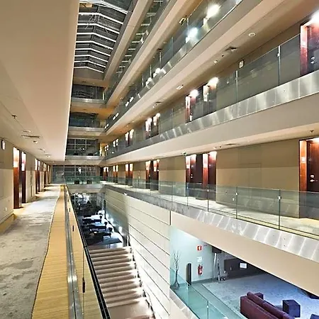 Golden Tulip 4*