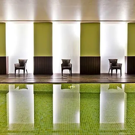 Ξενοδοχείο Golden Tulip 4*