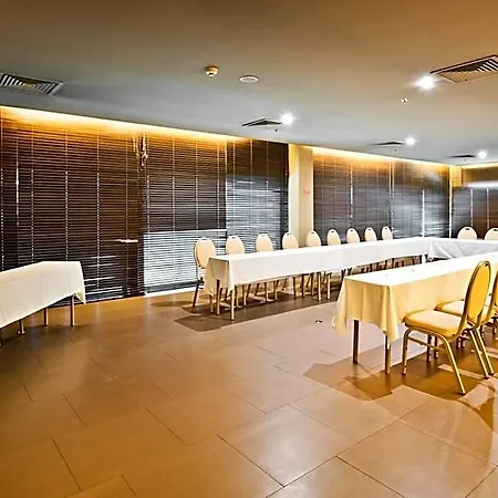 Ξενοδοχείο Golden Tulip